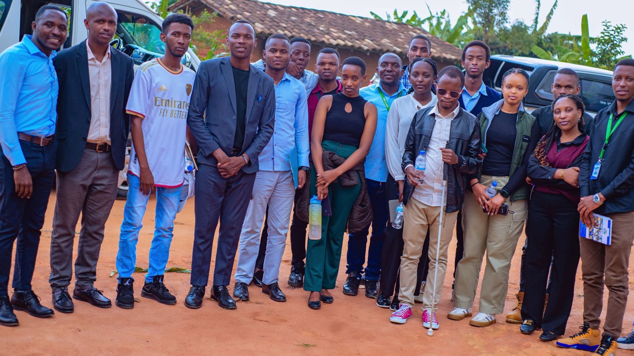 Hope of Family Inspires University of Rwanda Students in Developmental Studies with Eye-Opening Field Trip