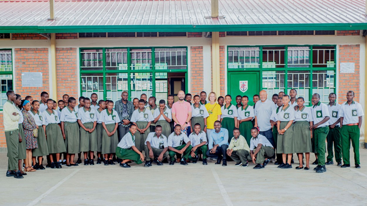 British High Commissioner and His Family Visit Hope of Family, Inspiring Youth Empowerment and Education